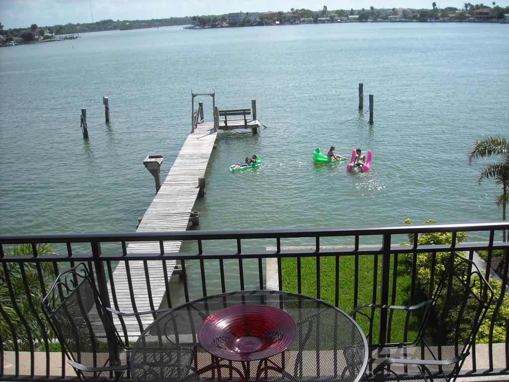 Mediterranean Three Story Beach Townhouse St. Pete Beach Ngoại thất bức ảnh
