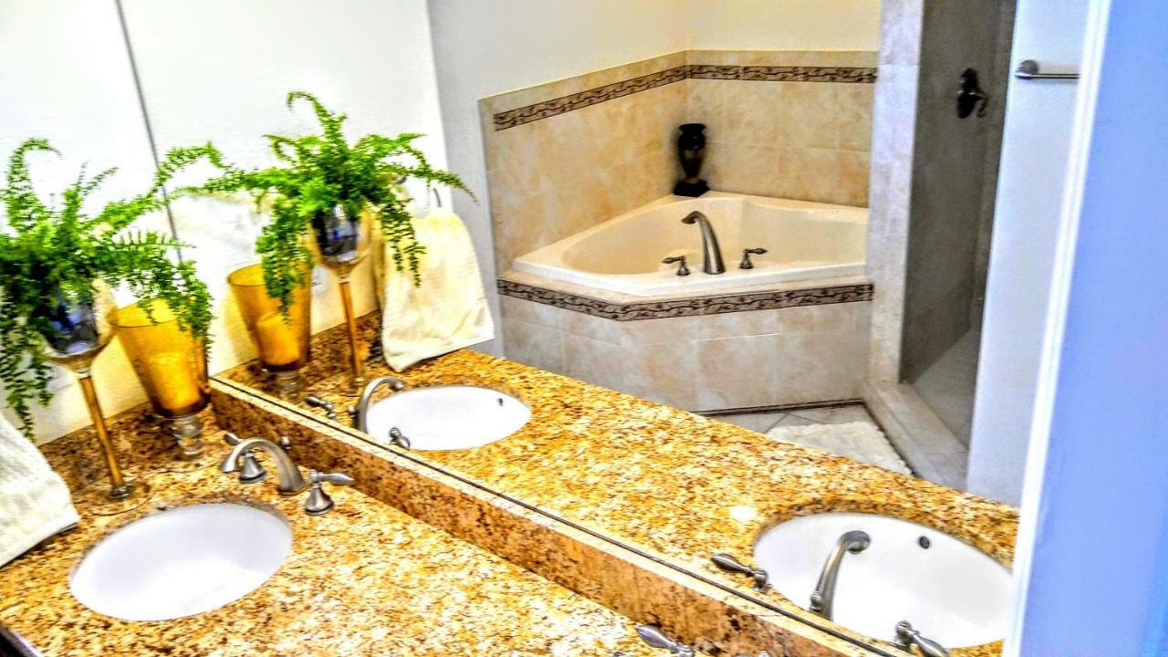 Mediterranean Three Story Beach Townhouse St. Pete Beach Ngoại thất bức ảnh