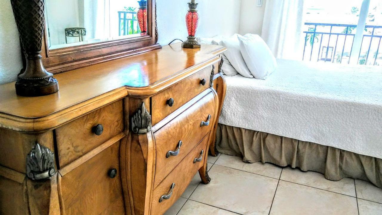 Mediterranean Three Story Beach Townhouse St. Pete Beach Ngoại thất bức ảnh